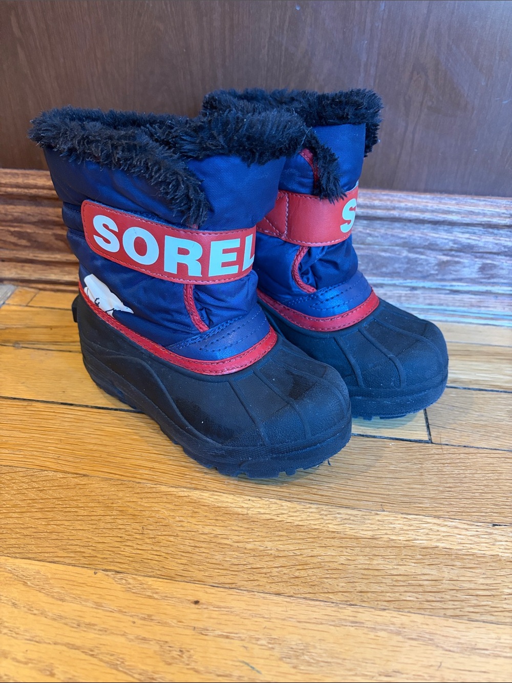 Sorel Kids Navy and Red Insulated Snow Boots